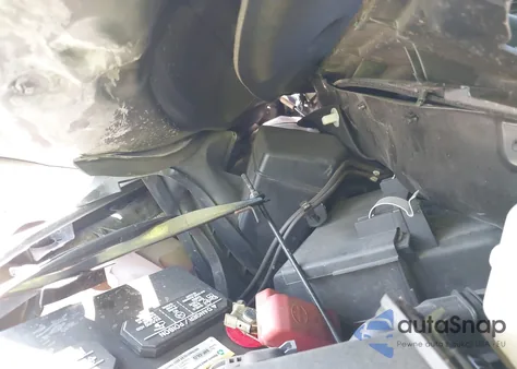 2015 Toyota Sienna Xle Premium 8 Passenger z USA, uszkodzony, nr VIN 5TDYK3DC5FS639760